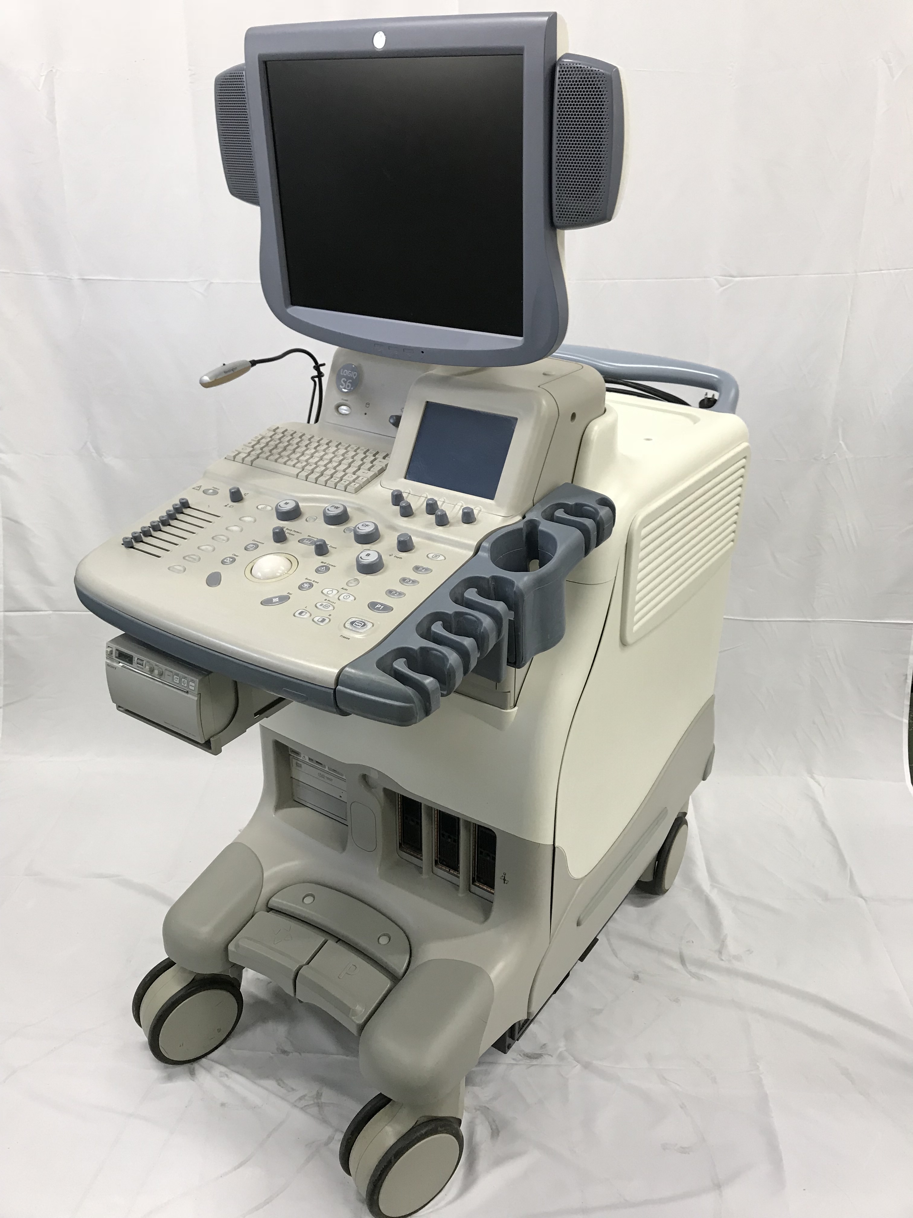 超音波診断装置｜LOGIQ S6(LCD)｜GEヘルスケアの写真1枚目