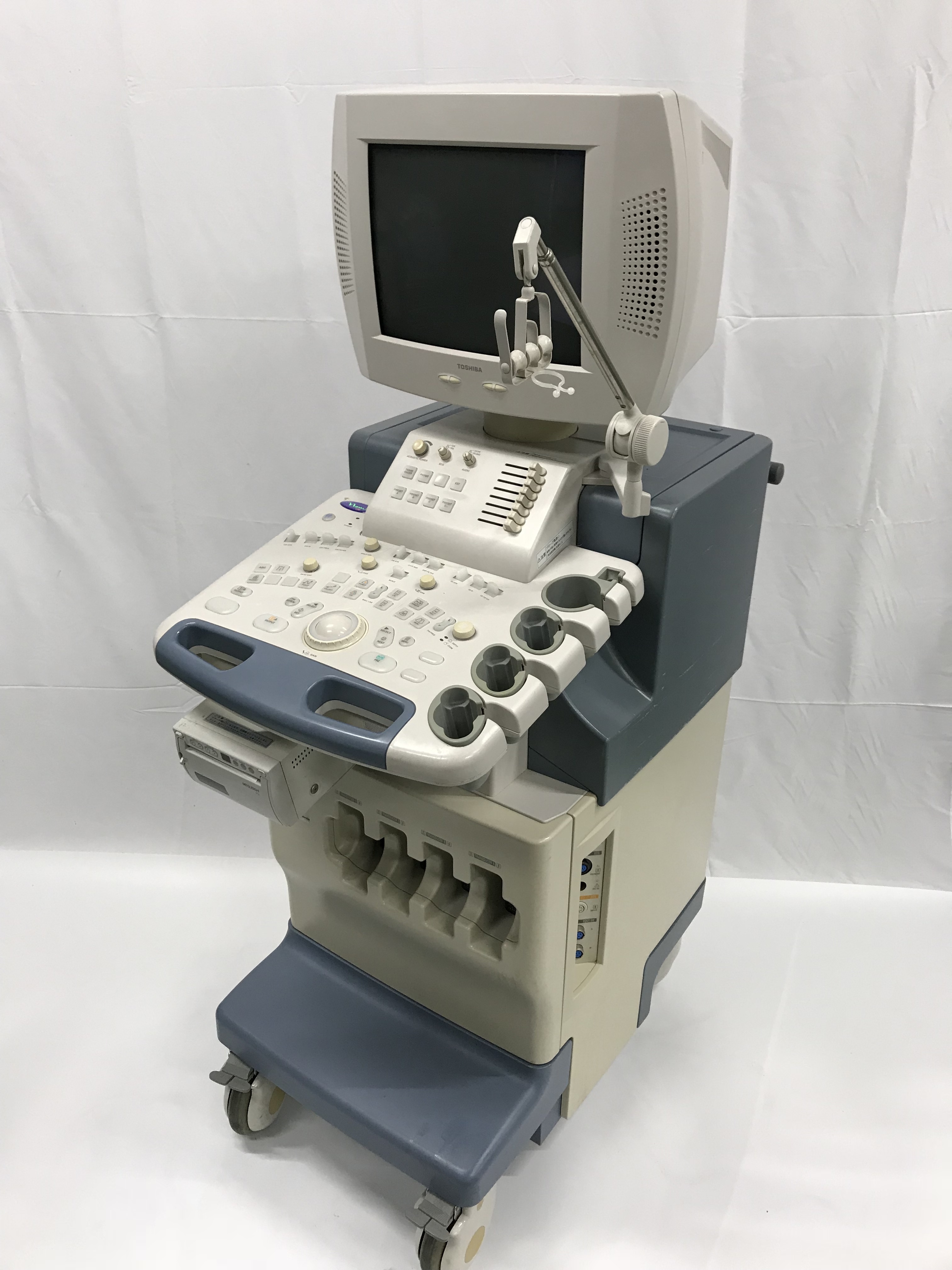 超音波診断装置（カラードプラ）｜SSA-550A Nemio30｜キヤノンメディカルシステムズの写真1枚目