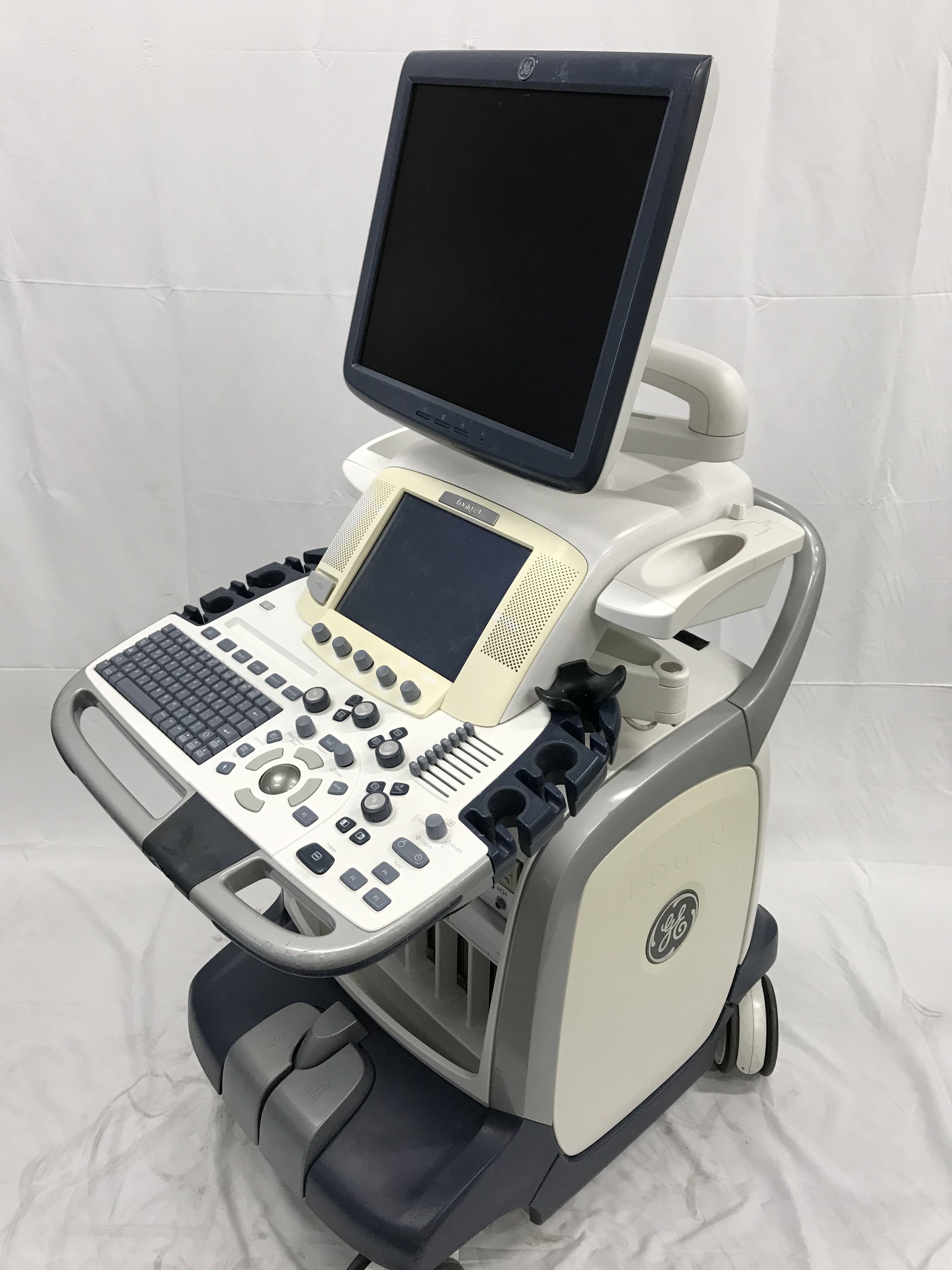 GE Healthcare｜Ultrasound system｜10383｜Quon Healthcare Inc.