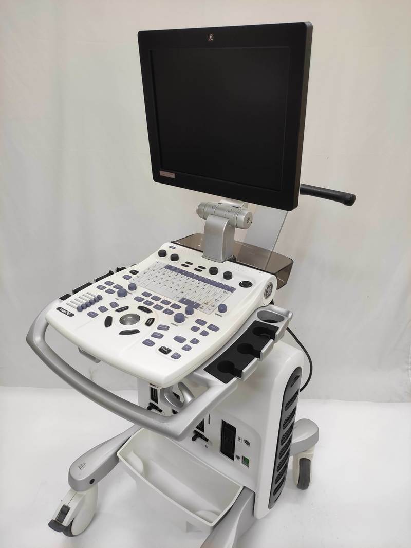 超音波診断装置（カラードプラ）｜Vivid S6｜GEヘルスケアの写真1枚目