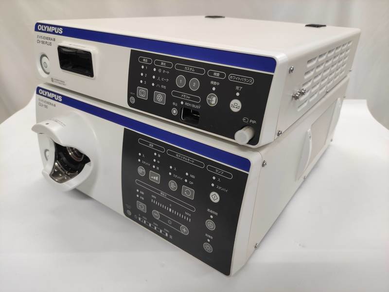 内視鏡光源＆プロセッサー装置｜CV-190PLUS＆CLV-190(EVIS EXERA Ⅲ)｜オリンパスメディカルシステムズ株式会社の写真1枚目