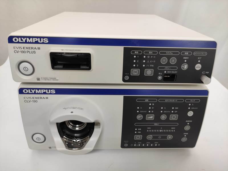 内視鏡光源＆プロセッサー装置｜CV-190PLUS＆CLV-190(EVIS EXERA Ⅲ)｜オリンパスメディカルシステムズ株式会社の写真1枚目