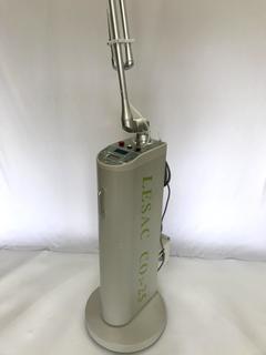 Carbon dioxide laser surgery device