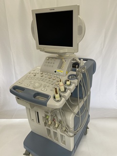 超音波診断装置（カラードプラ）｜｜キヤノンメディカルシステムズの１枚目写真