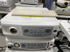 内視鏡光源＆プロセッサー装置の１枚目写真