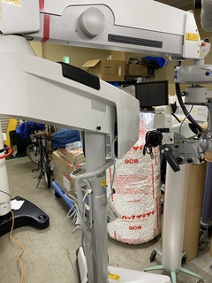 手術用顕微鏡の１枚目写真