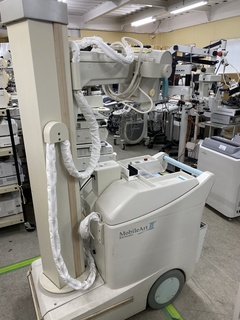 電動式回診用X線撮影装置の１枚目写真