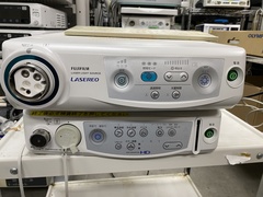 レーザー内視鏡光源・プロセッサー装置の１枚目写真