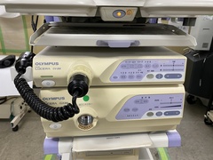 内視鏡光源＆プロセッサー装置の１枚目写真