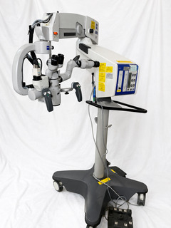 手術用顕微鏡｜OPMI VARIO｜カールツァイスメディテックの１枚目写真