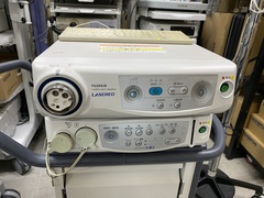 レーザー内視鏡光源・プロセッサー装置の１枚目写真