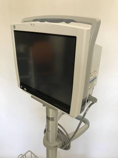 vital sign monitor｜CARESCAPE B450｜GE Healthcare photo2