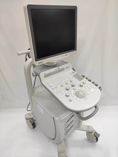 超音波診断装置（カラードプラ）｜Xario100 TUS-X100S｜キヤノンメディカルシステムズの写真3枚目